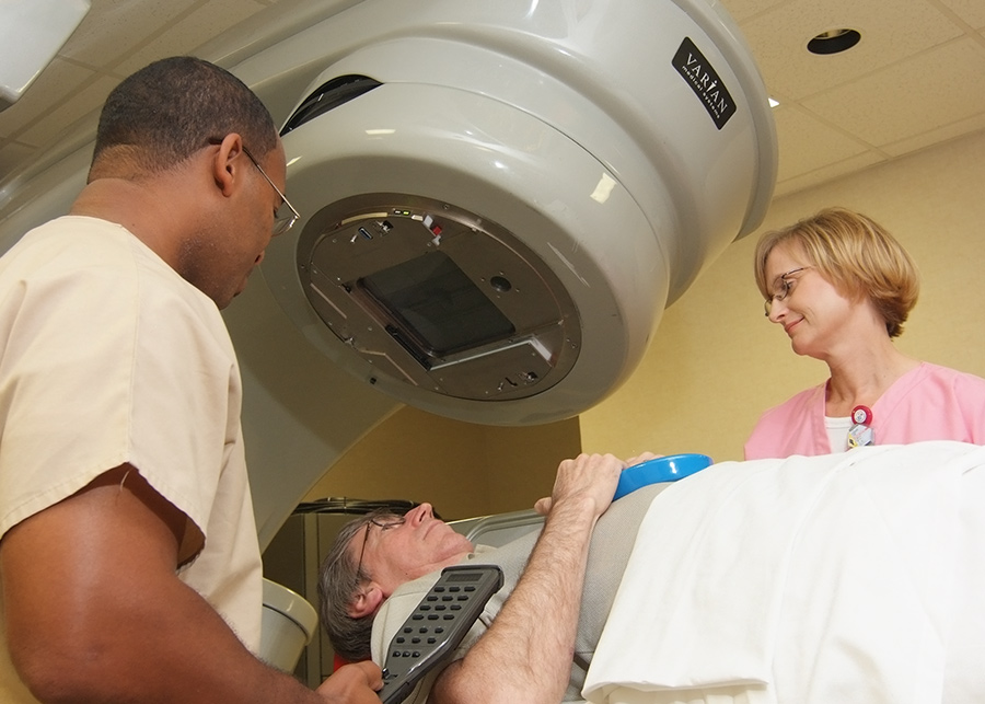 January 11, 1998: Jackson’s first freestanding Comprehensive Cancer Center opens on the North Campus of St. Dominic’s. 